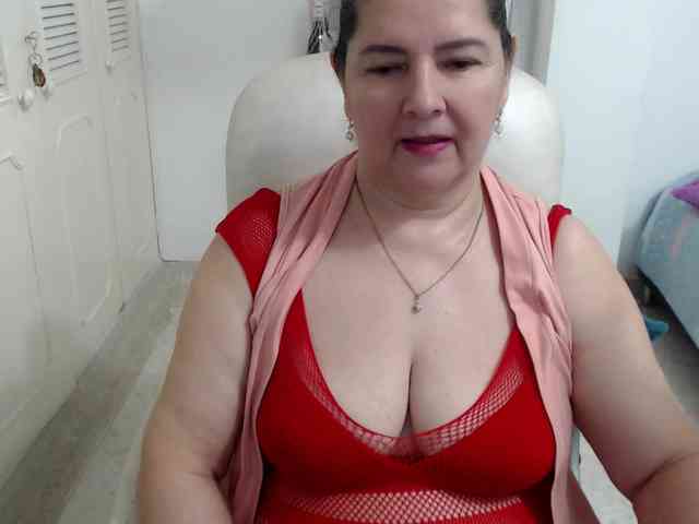 leonela Live Webcam on BongaCams