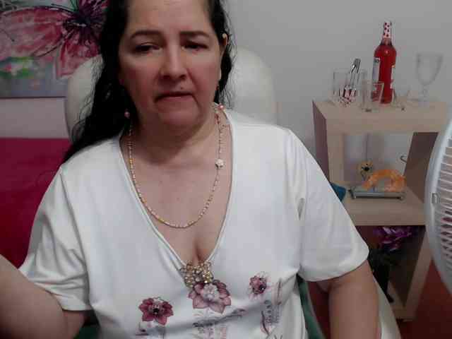leonela webcam
