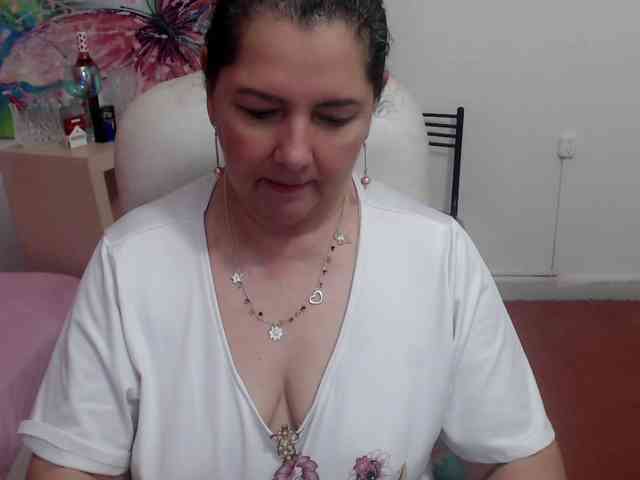 leonela webcam