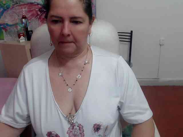 leonela webcam