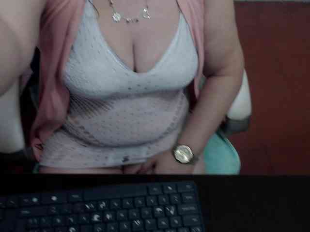 leonela webcam