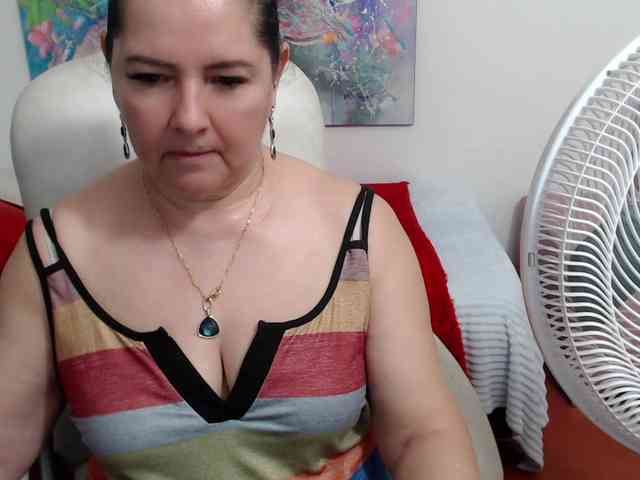 leonela webcam