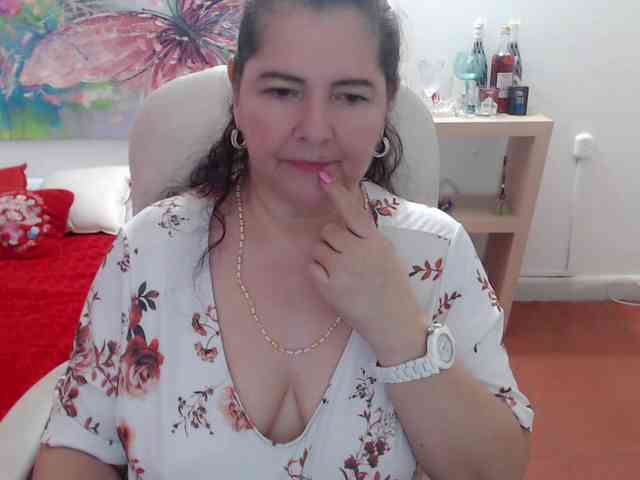 leonela webcam