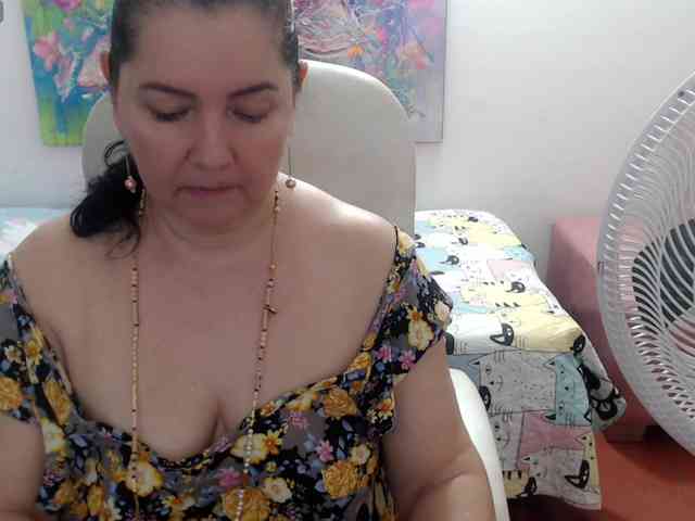 leonela webcam