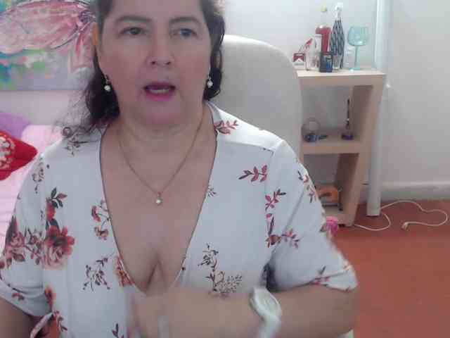 leonela webcam