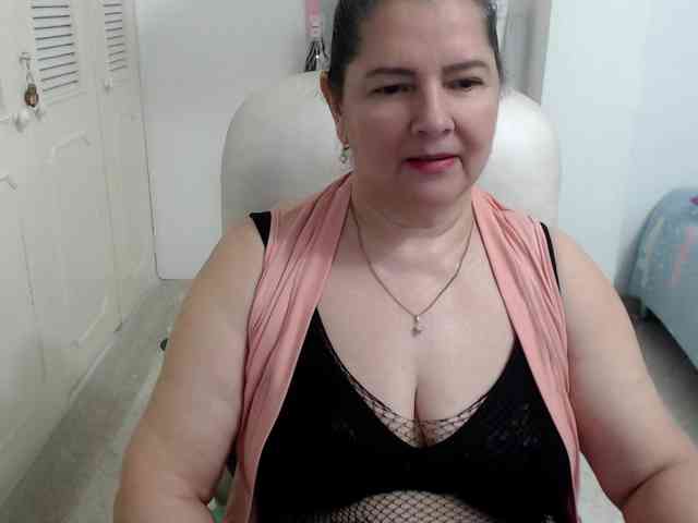 leonela webcam