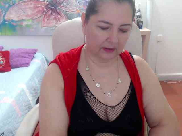 leonela Live Webcam on BongaCams