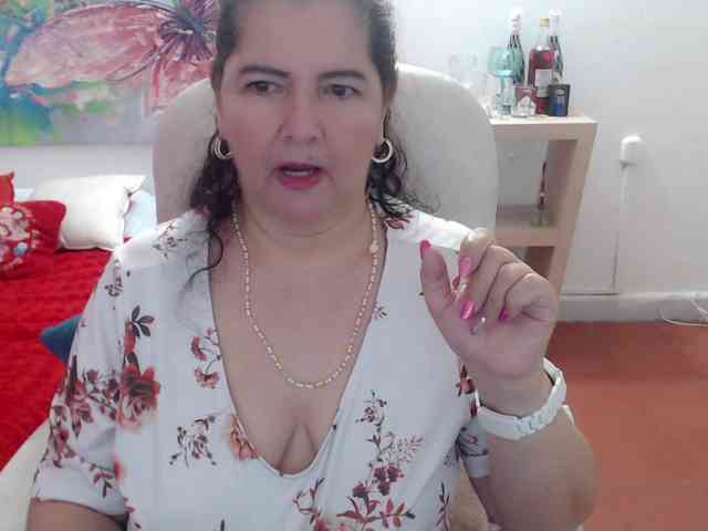 leonela Live Webcam on BongaCams