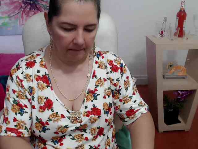 leonela webcam
