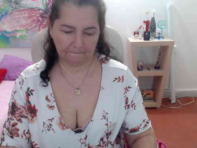 leonela webcam