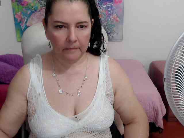 leonela webcam