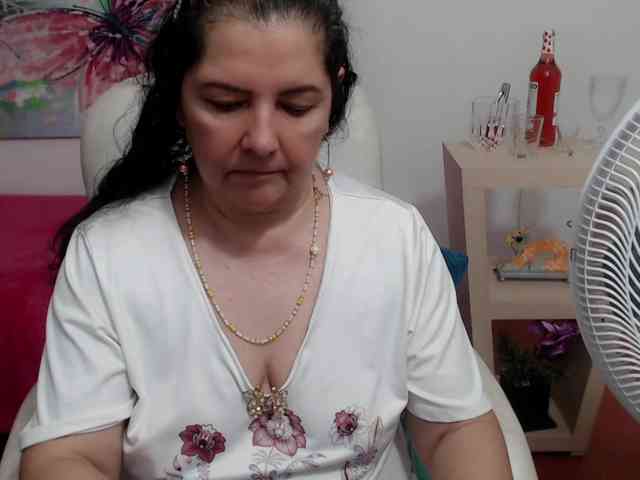 leonela webcam