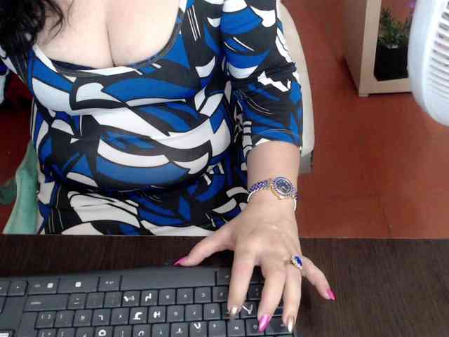 leonela webcam
