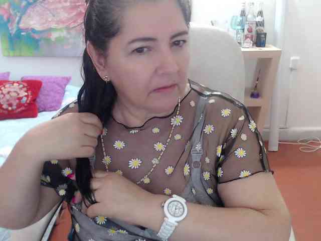 leonela Live Webcam on BongaCams