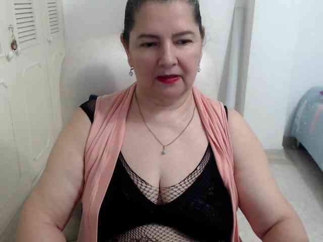 leonela Live Webcam on BongaCams