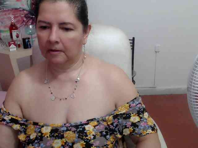 leonela webcam