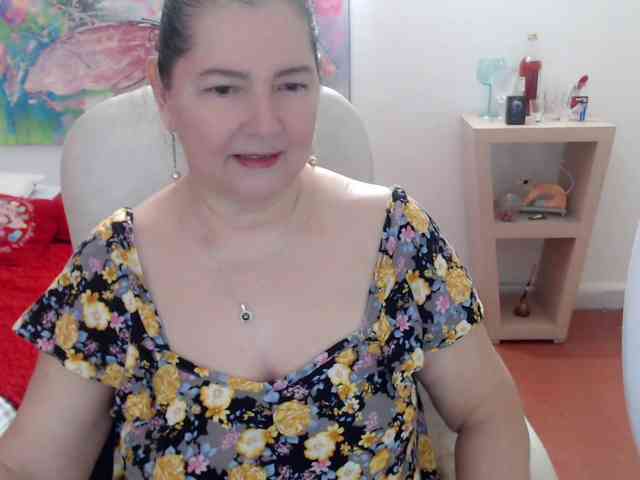 leonela Live Webcam on BongaCams