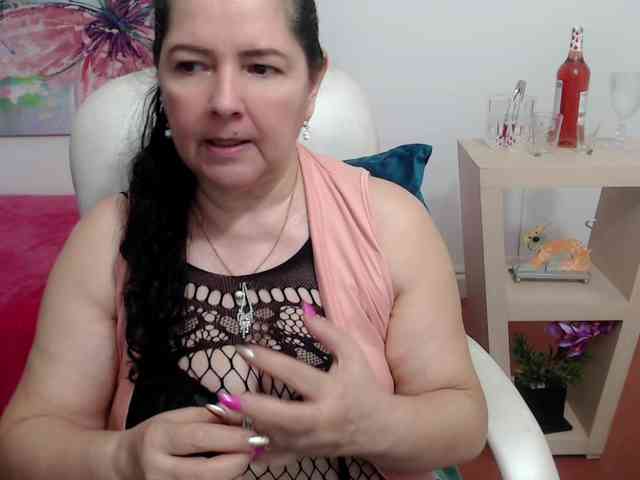 leonela webcam