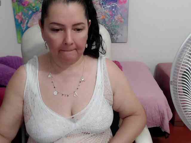 leonela webcam