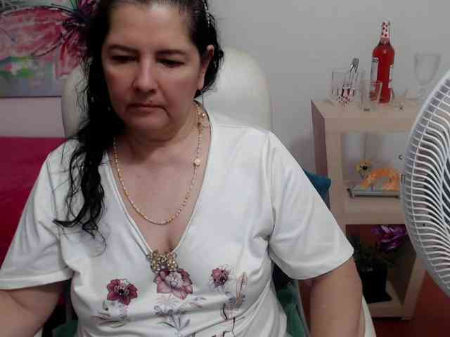 leonela webcam