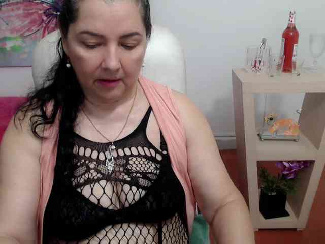 leonela webcam