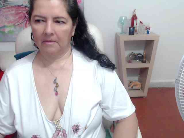 leonela webcam