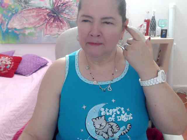 leonela Live Webcam on BongaCams