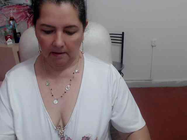 leonela webcam