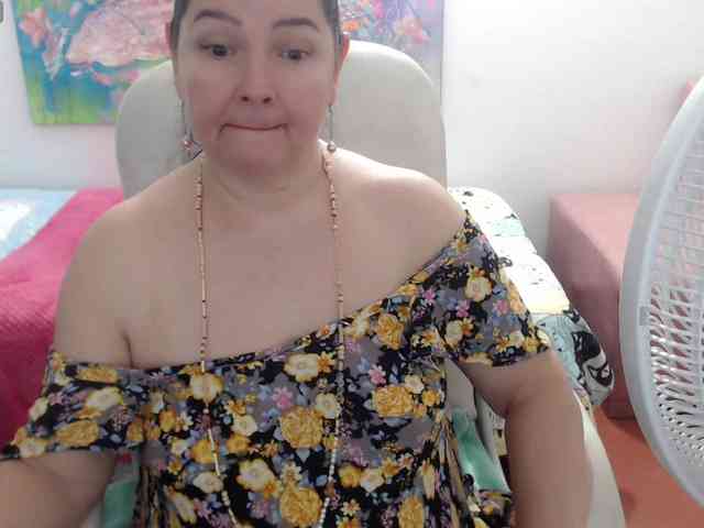 leonela webcam