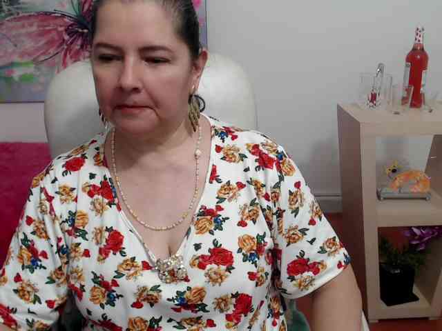 leonela webcam