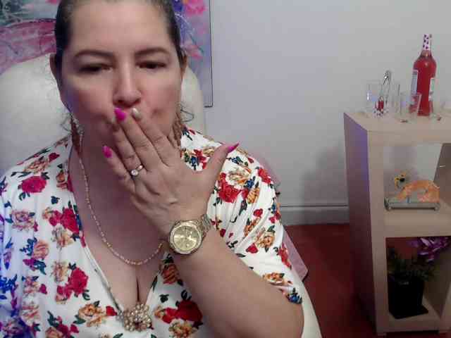 leonela webcam