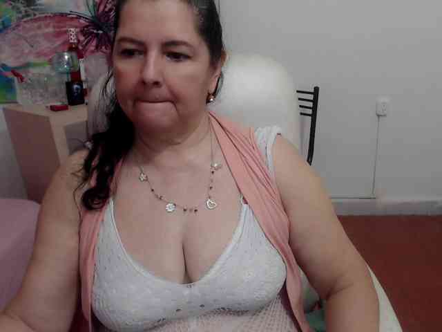 leonela webcam