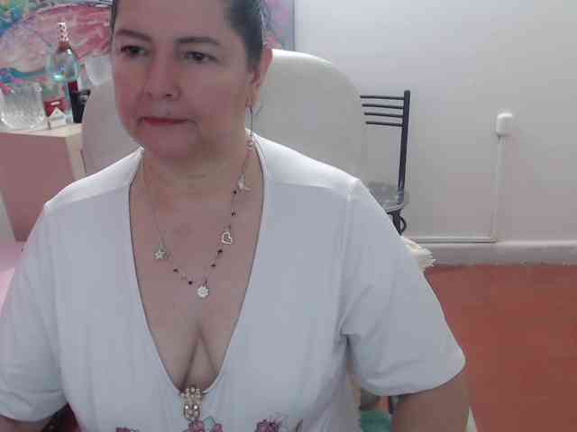 leonela webcam