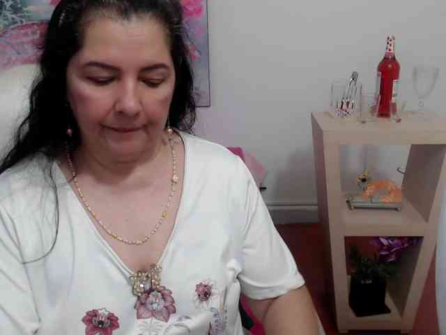 leonela webcam