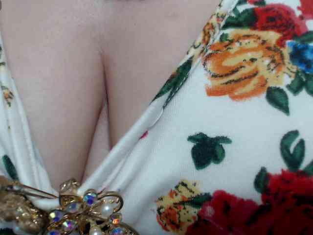 leonela webcam