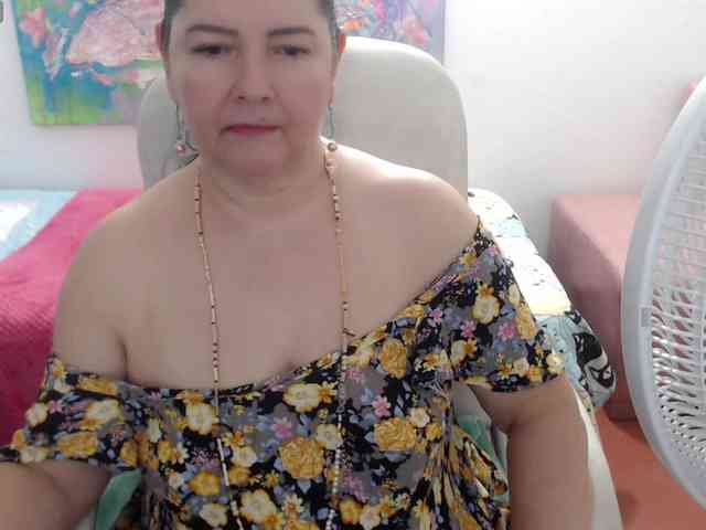 real webcam Leonela