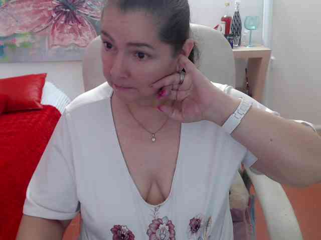 leonela webcam