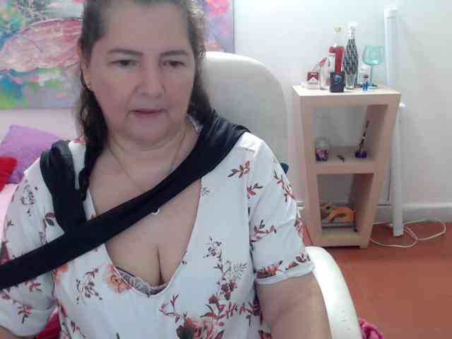 leonela webcam