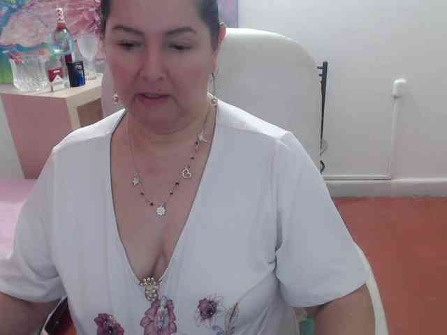 leonela webcam