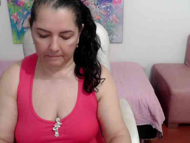 online cam Leonela