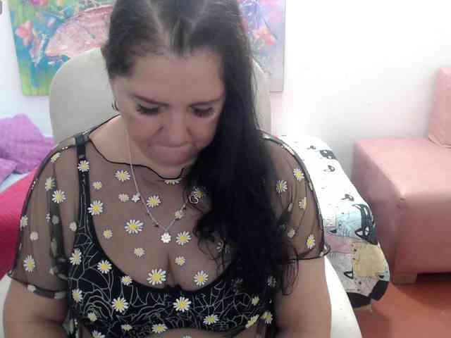 leonela webcam