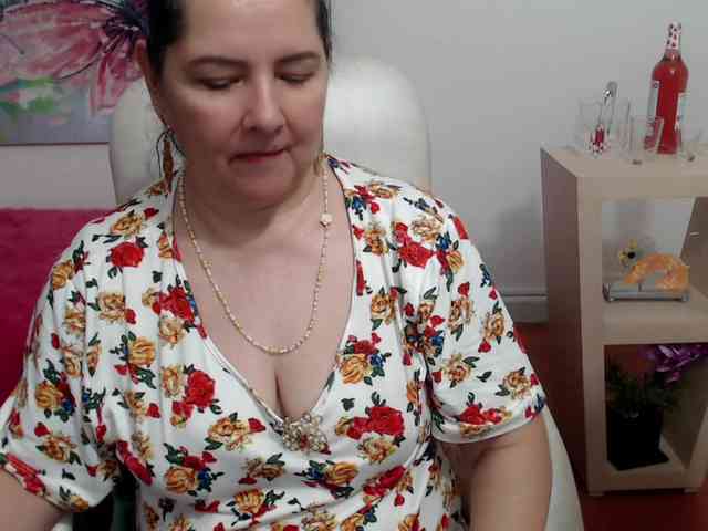 leonela webcam