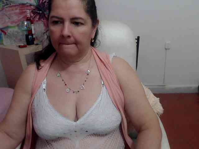 leonela webcam