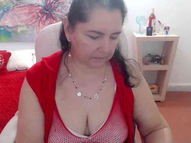 leonela leonela