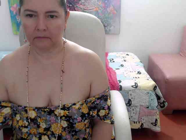 leonela webcam