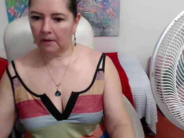 leonela webcam