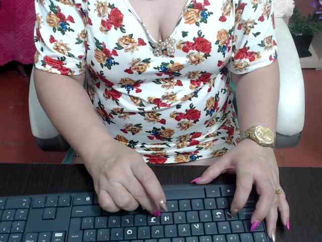 leonela webcam