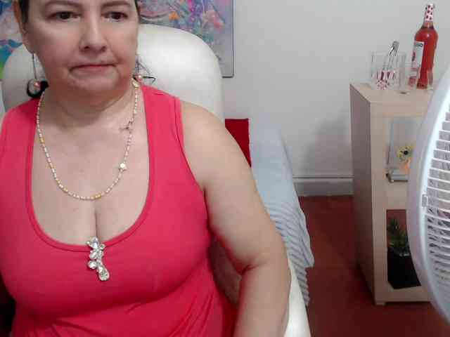 leonela webcam