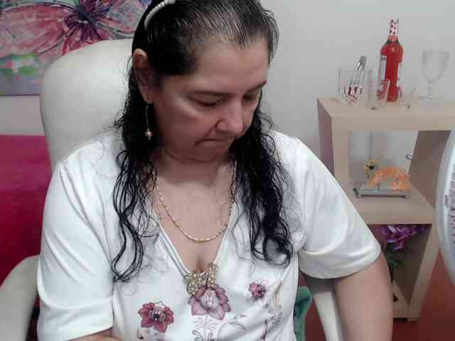 leonela webcam