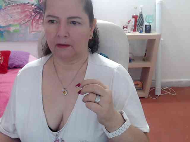 leonela webcam